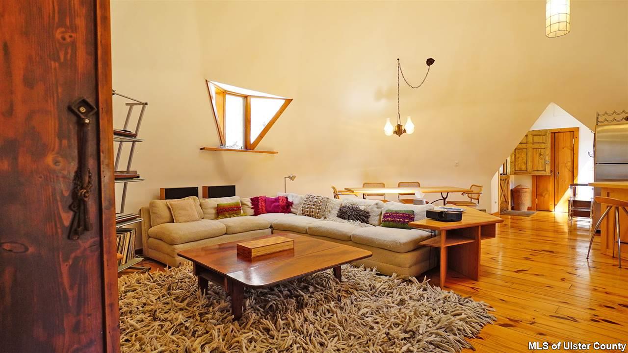 106 mountain laurel lane, living room, dome 