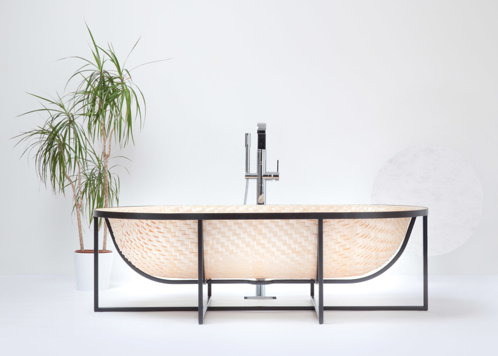 Beautiful Bathtub Is Made From Woven White Ash and Maple Veneer