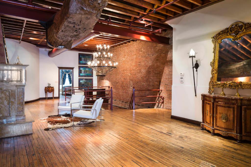 554 Broome Street, Arturo Di Modica, Wall Street Bull, Ferrari Apartment, Roffredo Gaetani, Soho, loft, live work, Olive Press, bachelor pad, Soho condo for sale,