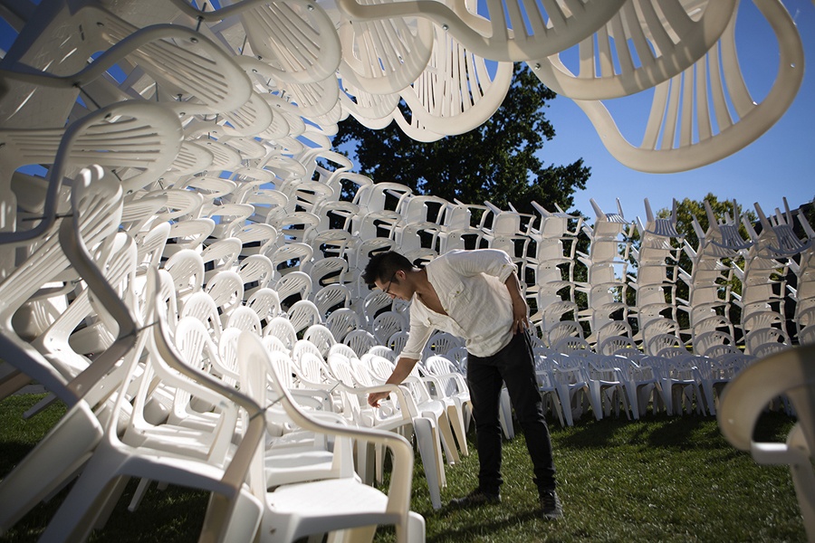 AA&P student John Lai '17 works on the CCA Biennial project by CODA, a design practice led by Caroline O'Donnell. Urchin rethinks the common plastic chair whose aggregation forms a space in which the chair itself loses its meaning as an object that affords sitting and becomes instead an architectural surface whose formal and material qualities are allowed to come to the fore.