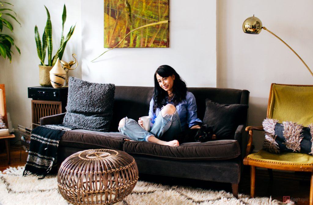 alexandra-king-park-slope-brooklyn-nyc-apartment-mysqft-bed-detail-with-cat-portrait