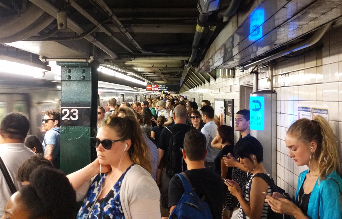 NYC subway, subway platform