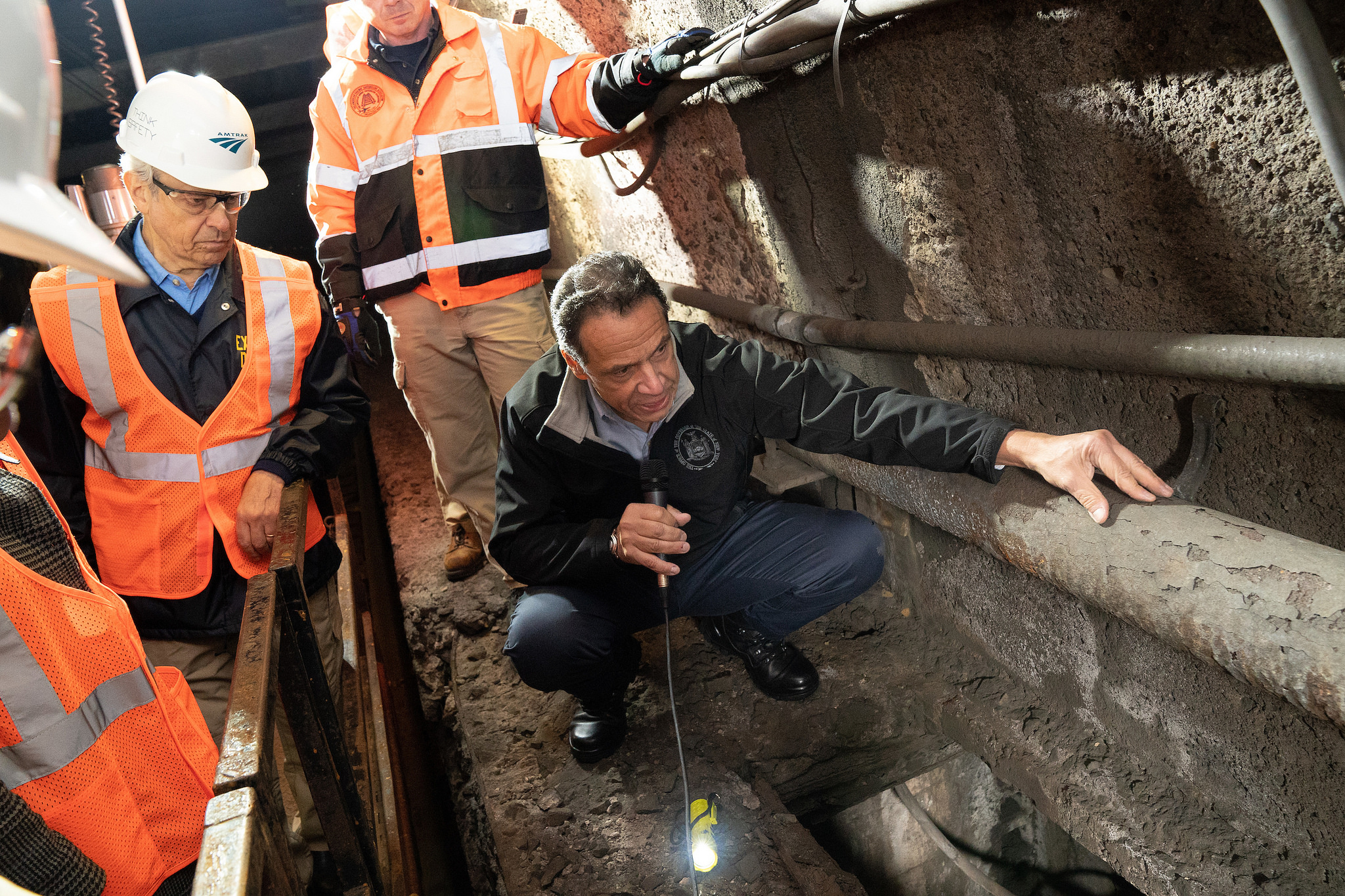 Cuomo tours Hudson River tunnel to expose severe damage and calls on Trump for funding