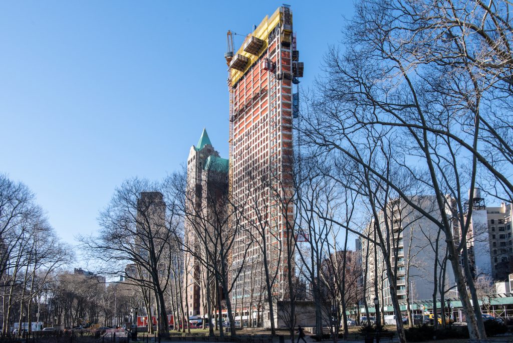 Brooklyn Heights library tower One Clinton tops out