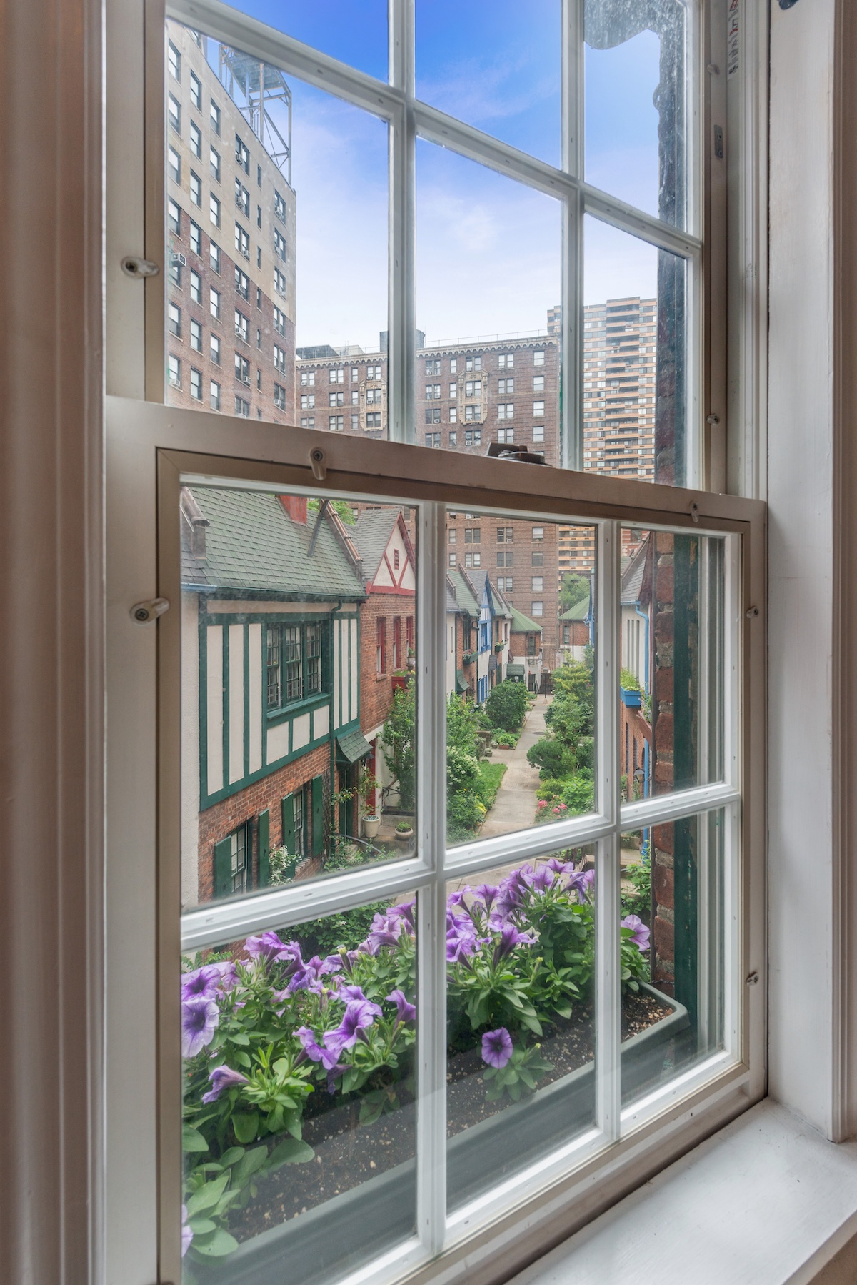 263 West 94th Street, pomander walk, upper west side, cool listings