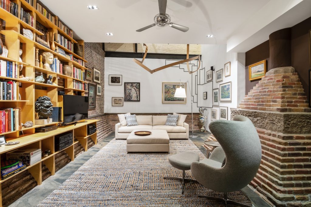 Architect-transformed triplex in Brooklyn Heights’ landmarked Eagle Warehouse seeks $2.1M