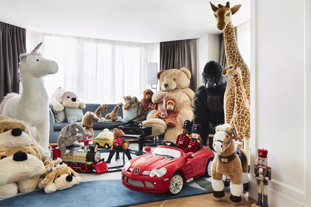 This holiday season, you can book a toy-filled FAO Schwarz hotel suite for $3,000/night