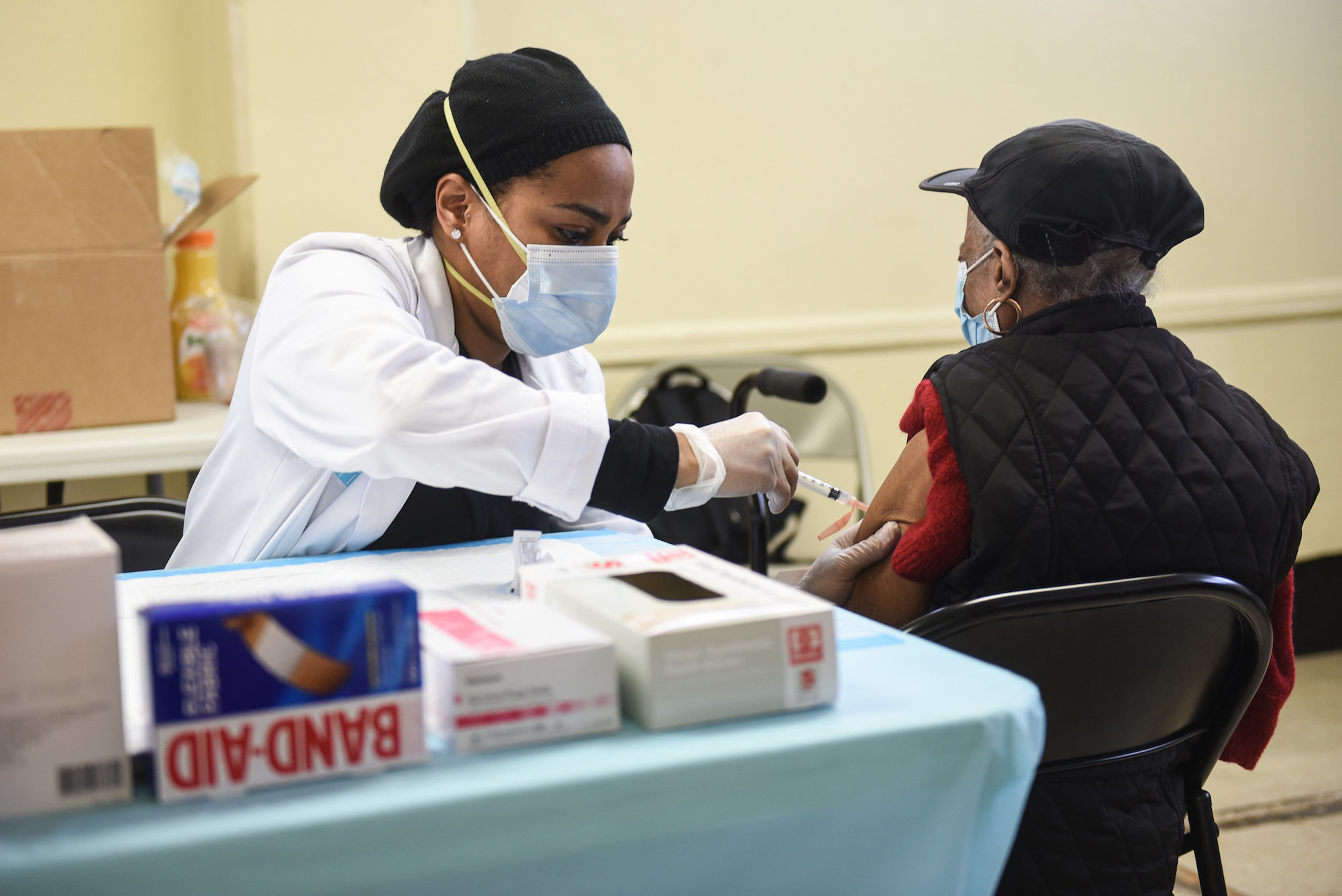 NYC begins door-to-door COVID-19 vaccinations for homebound seniors