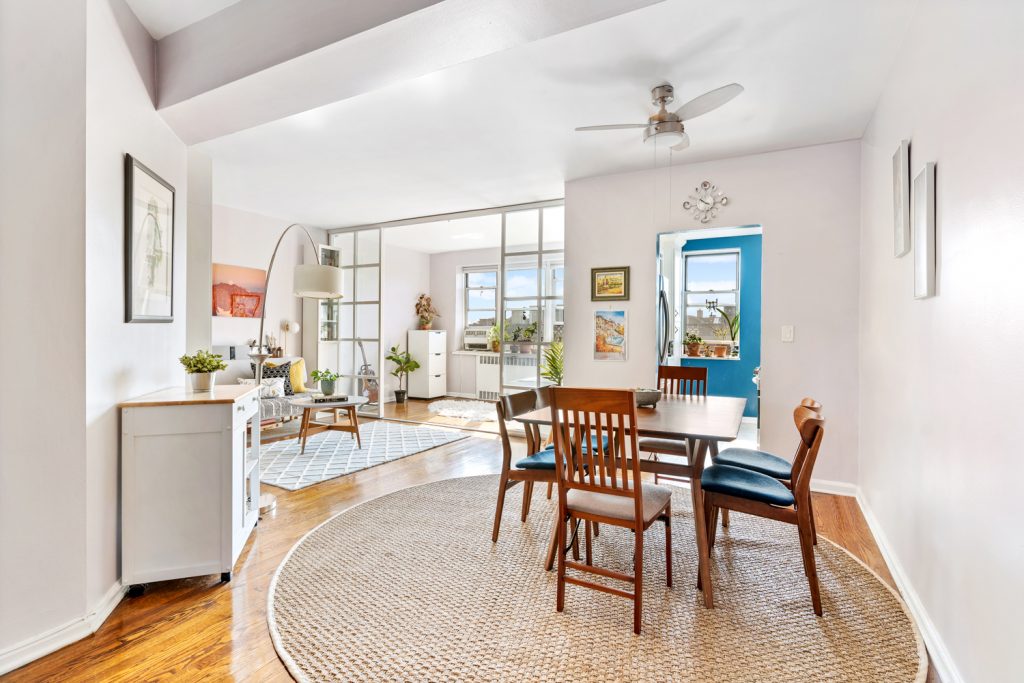 Asking $475K, this Jackson Heights co-op is cheerful, flexible, and convenient to outdoor space