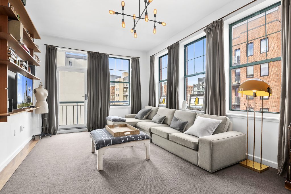 For $895K, this one-bedroom condo in the heart of Williamsburg isn’t missing a thing